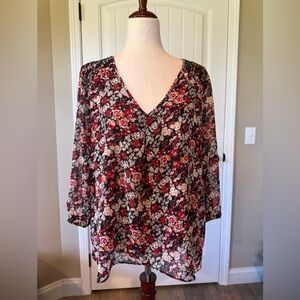 Rose & Olive‎ Red and Black Blouse